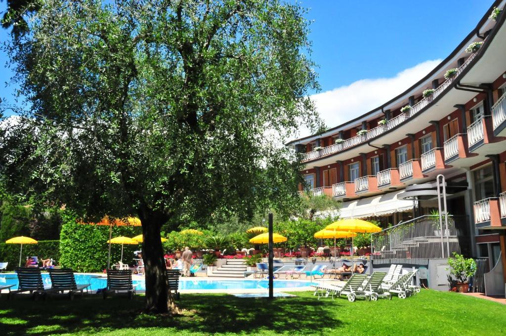 Hotel Continental Γκάρντα Εξωτερικό φωτογραφία
