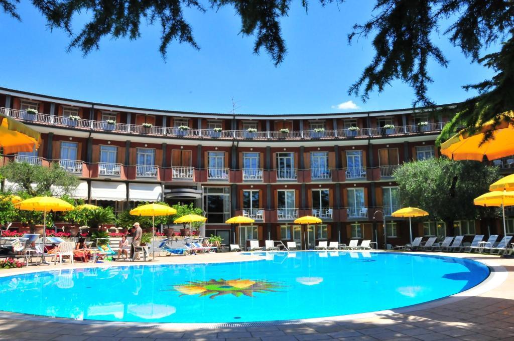 Hotel Continental Γκάρντα Εξωτερικό φωτογραφία