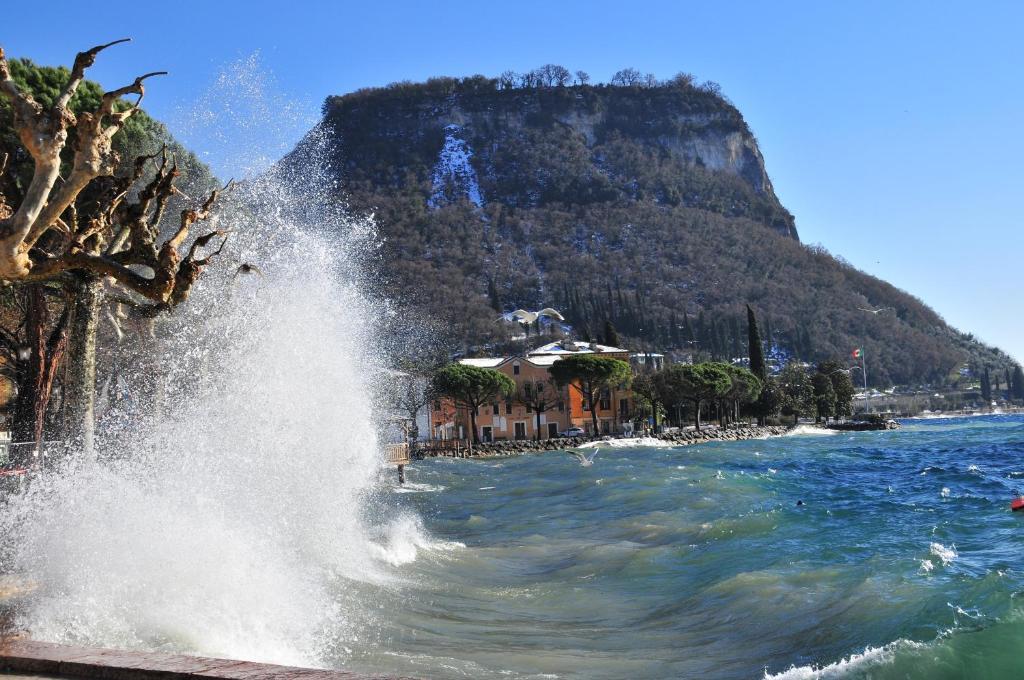 Hotel Continental Γκάρντα Εξωτερικό φωτογραφία
